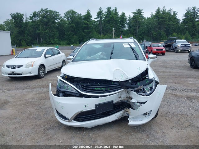 2C4RC1N7XJR311646 Chrysler Pacifica Hybrid Limited