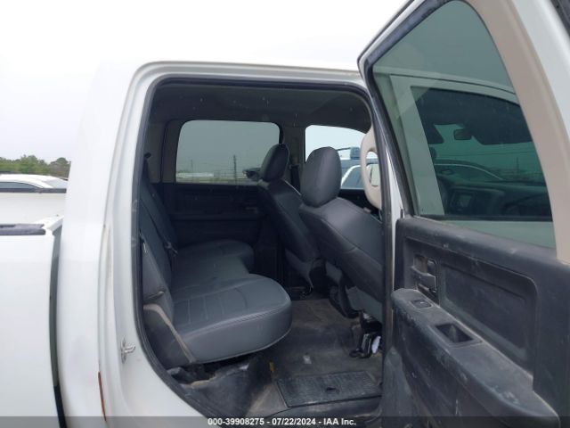 3C6UR5HJ8JG378766 RAM 2500 Tradesman  4x4 8' Box