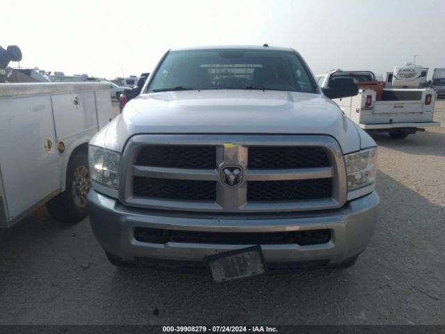 3C6UR5HJ7JG378757 RAM 2500 Tradesman  4x4 8' Box