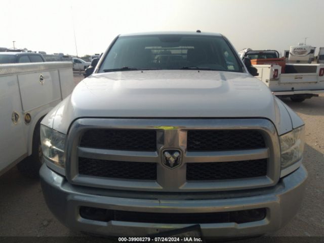 3C6UR5HJ7JG378757 RAM 2500 Tradesman  4x4 8' Box