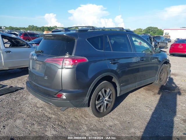 Toyota RAV4 LE 2017 JTMBFREV2HD200026 Image 4