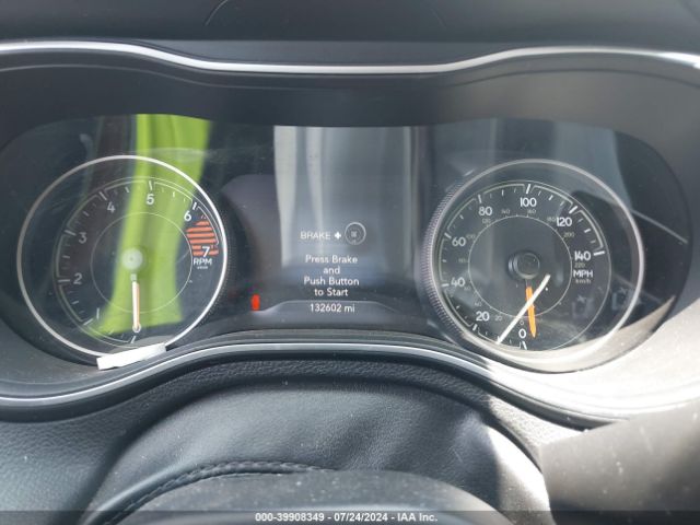 1C4PJLDBXKD427786 Jeep Cherokee Limited Fwd