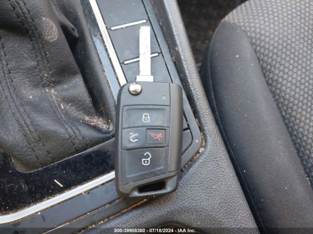 3VWC57BU7LM093654 Volkswagen Jetta 1.4t R-line/1.4t S/1.4t Se
