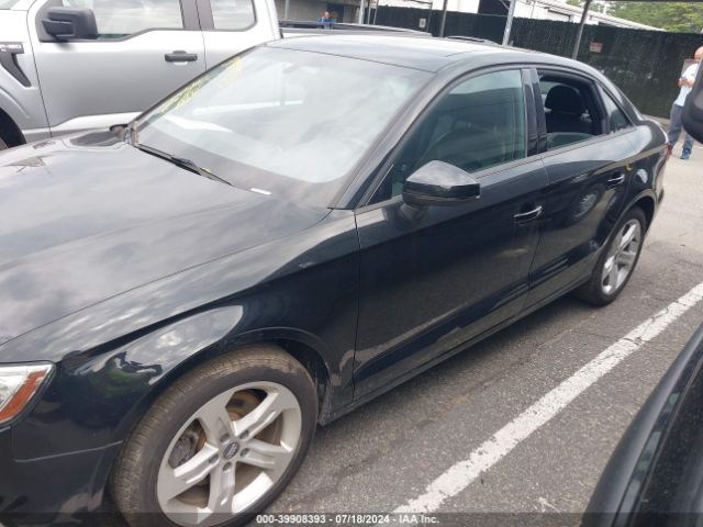 WAUAUHFF6J1071621 Audi A3 2.0t Premium/2.0t Tech Premium