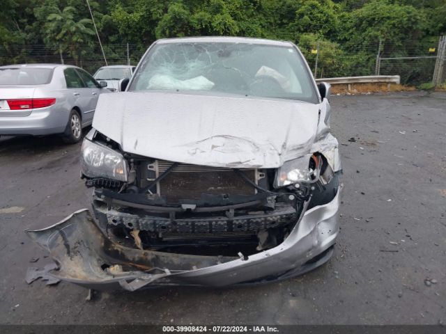 2C4RDGEG6KR529603 Dodge Grand Caravan Gt