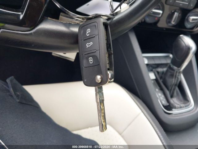 3VWD17AJ0GM253158 Volkswagen Jetta 1.8t Sport