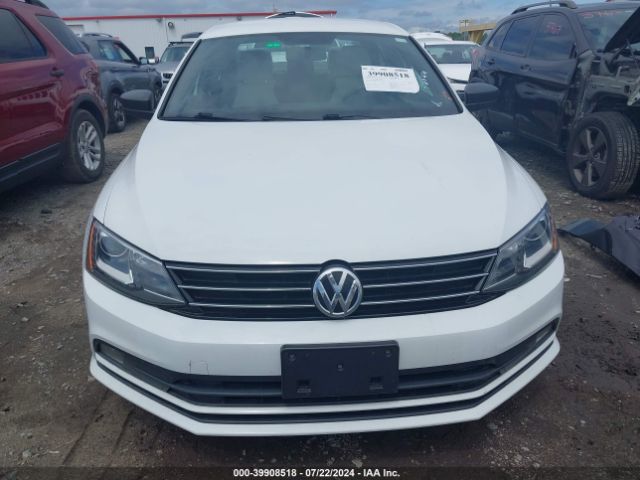 3VWD17AJ0GM253158 Volkswagen Jetta 1.8t Sport