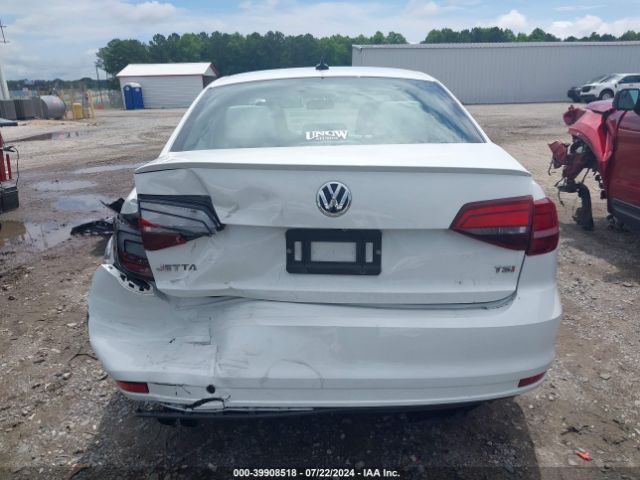 3VWD17AJ0GM253158 Volkswagen Jetta 1.8t Sport