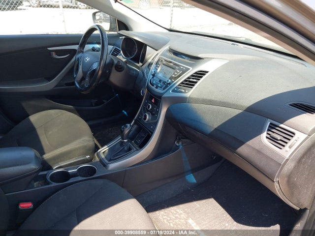 Hyundai Elantra Value Edition 2016 5NPDH4AE9GH715044 Image 5
