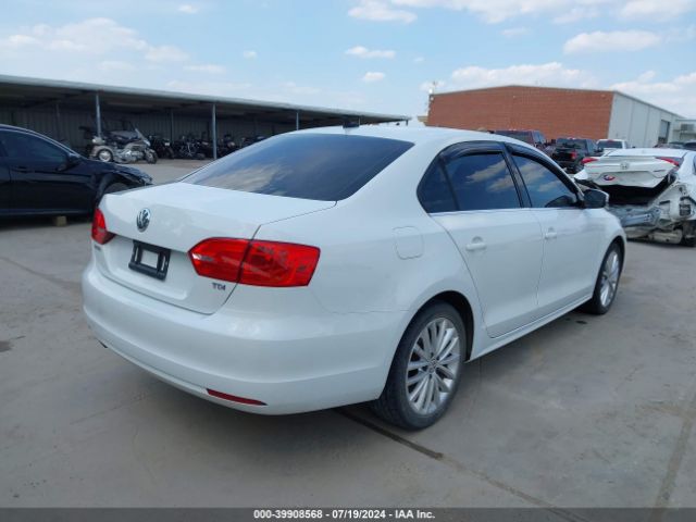 3VWLL7AJ8EM428923 Volkswagen Jetta 2.0l Tdi