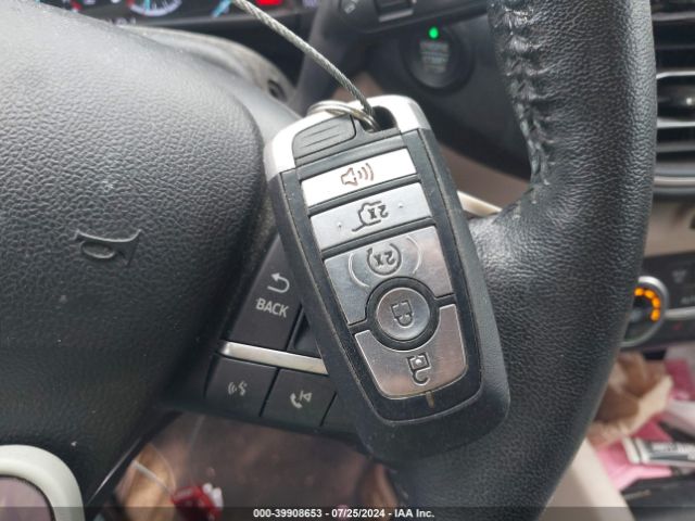 1FMCU0H65LUB99257 Ford ESCAPE SEL