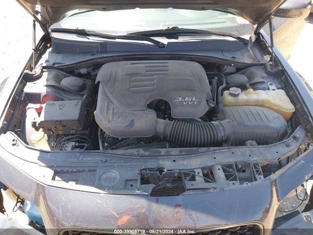 2C3CCABG0KH697659 Chrysler 300 300s