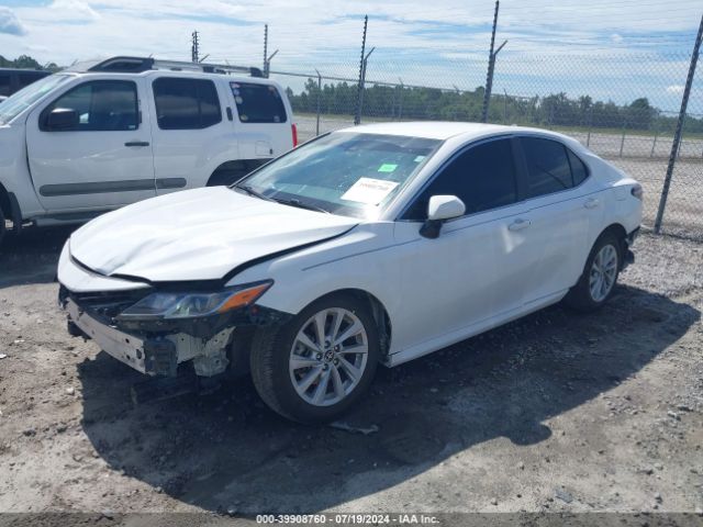 4T1R11AK9NU690546 Toyota CAMRY LE