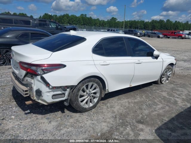 4T1R11AK9NU690546 Toyota CAMRY LE