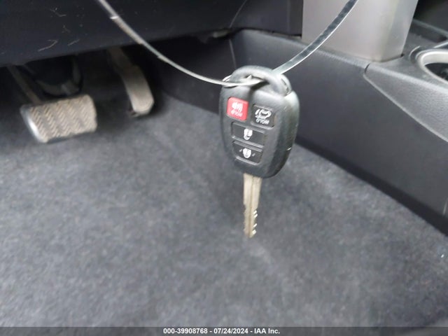 Toyota Rav4 Xle 2016 2T3RFREV3GW409002 Image 11