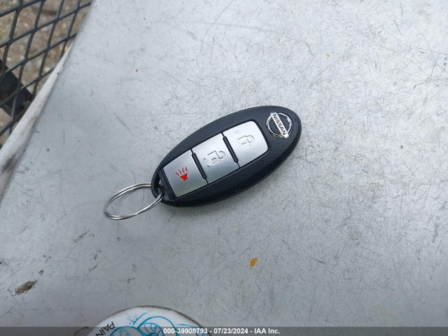 5N1DR2MM6HC909219 Nissan Pathfinder S