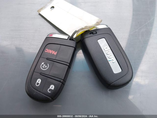 ZACCJBDBXHPF15076 Jeep Renegade Limited 4x4