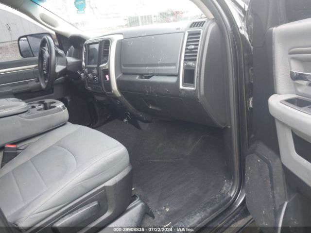 1C6RR7LT8JS233648 RAM 1500 Slt