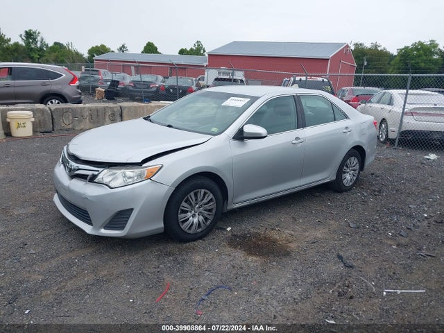 Toyota CAMRY LE 2014 4T4BF1FK0ER442526 Image 2
