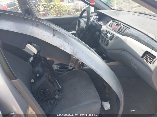 2005 MITSUBISHI LANCER JA3AJ26E25U053040 Photo 4