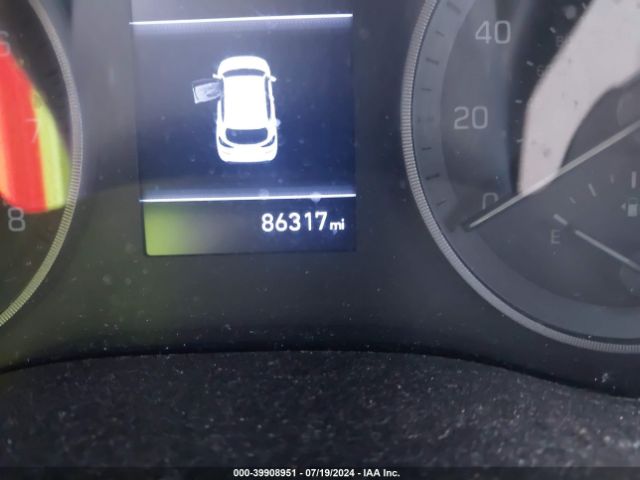 KM8J23A44KU887045 Hyundai TUCSON SE