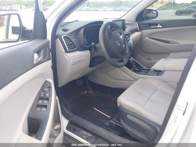 KM8J23A44KU887045 Hyundai TUCSON SE