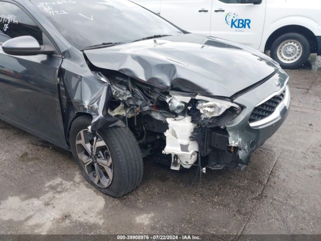 3KPF24AD0ME351467 KIA Forte Lxs