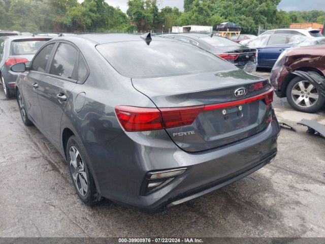 3KPF24AD0ME351467 KIA Forte Lxs