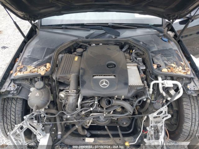 55SWF4JBXHU198503 Mercedes-Benz C 300 Luxury/sport