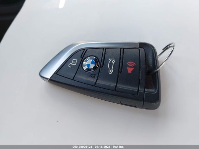 2020 BMW X1 WBXJG9C07L5R55095 Photo 10