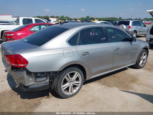 1VWCN7A32EC053348 Volkswagen Passat 2.0l Tdi Sel Premium