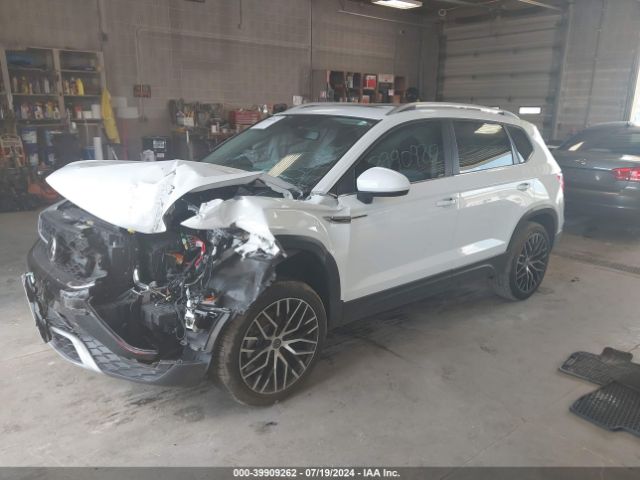 3VV2X7B2XNM039387 Volkswagen Taos 1.5t Sel
