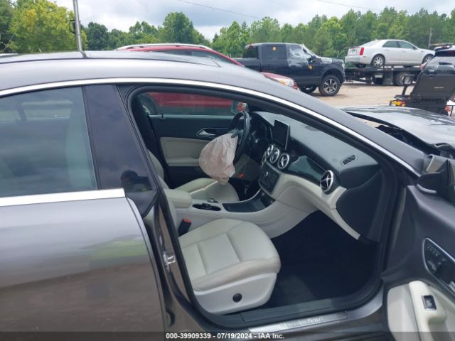 WDDSJ4EB9FN165117 Mercedes-Benz CLA 250