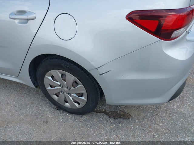 KIA RIO S 2018 3KPA24AB2JE076379 Image 12