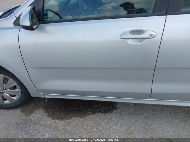 KIA RIO S 2018 3KPA24AB2JE076379 Image 13