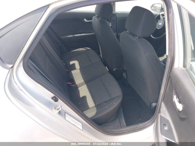 KIA RIO S 2018 3KPA24AB2JE076379 Image 8