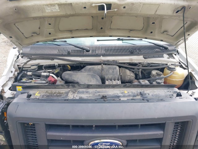 Ford E-250 Commercial 2014 1FTNS2EW1EDB02528 Image 10