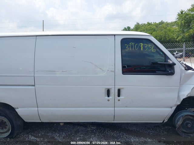 Ford E-250 Commercial 2014 1FTNS2EW1EDB02528 Image 13