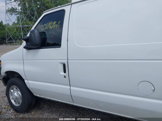 Ford E-250 Commercial 2014 1FTNS2EW1EDB02528 Image 14