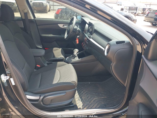 Продажа на аукционе авто 2024 Kia Forte Lxs, vin: 3KPF24ADXRE749387, номер лота: 39909389