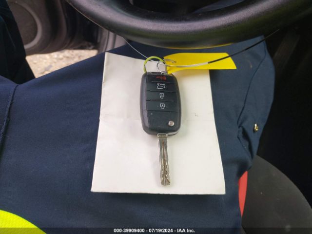 KNDJN2A26H7423931 KIA Soul