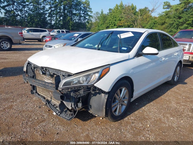 Hyundai SONATA SE 2016 5NPE24AF1GH318653 Image 2
