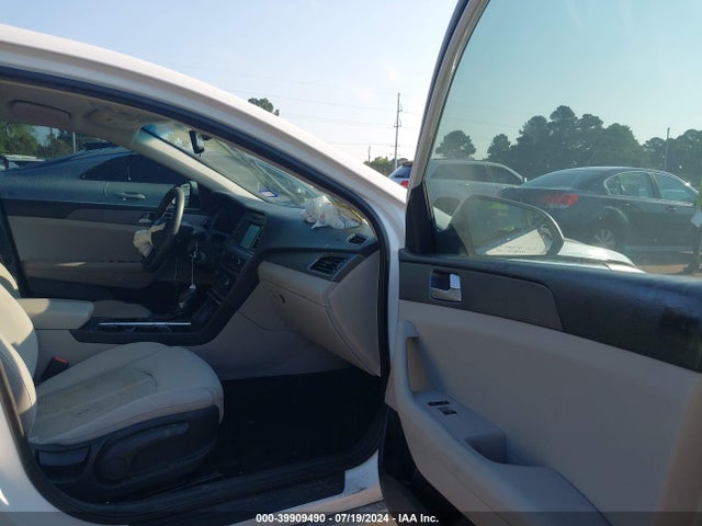 Hyundai SONATA SE 2016 5NPE24AF1GH318653 Image 5