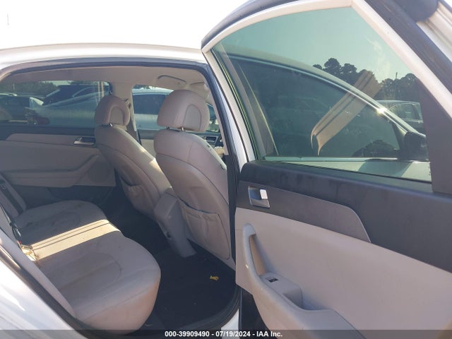 Hyundai SONATA SE 2016 5NPE24AF1GH318653 Image 8