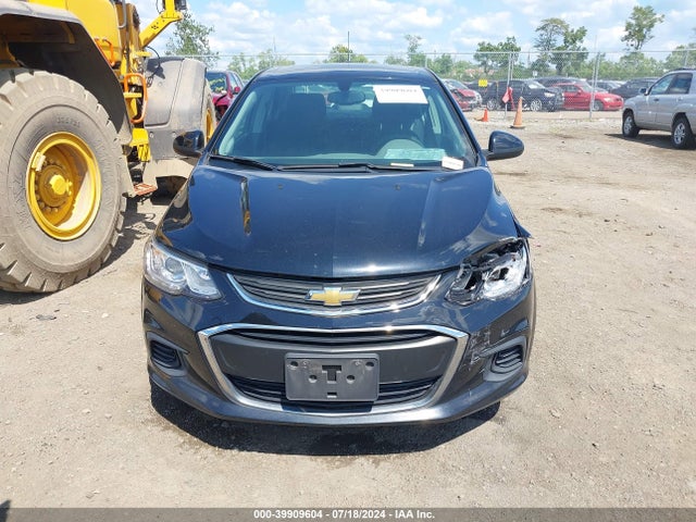 Chevrolet Sonic Lt Auto 2018 1G1JD5SH6J4109686 Image 12