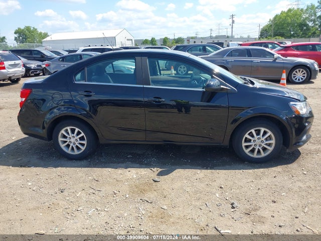 Chevrolet Sonic Lt Auto 2018 1G1JD5SH6J4109686 Image 13
