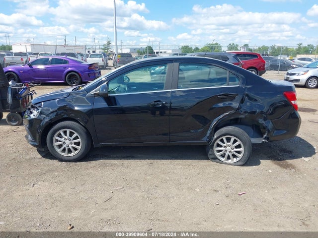 Chevrolet Sonic Lt Auto 2018 1G1JD5SH6J4109686 Image 14