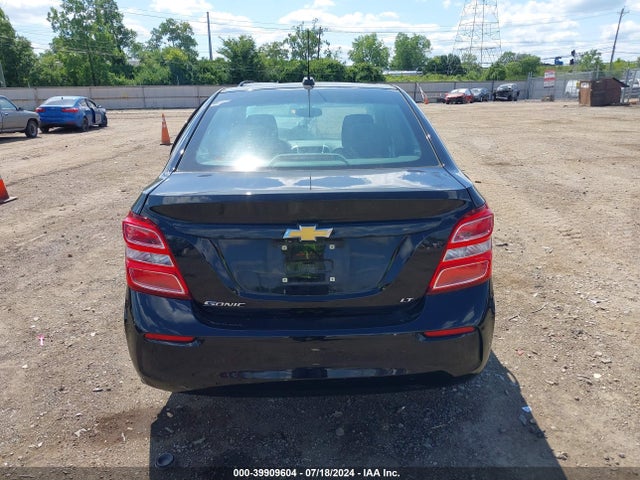 Chevrolet Sonic Lt Auto 2018 1G1JD5SH6J4109686 Image 16