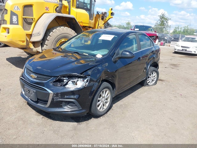 Chevrolet Sonic Lt Auto 2018 1G1JD5SH6J4109686 Image 2