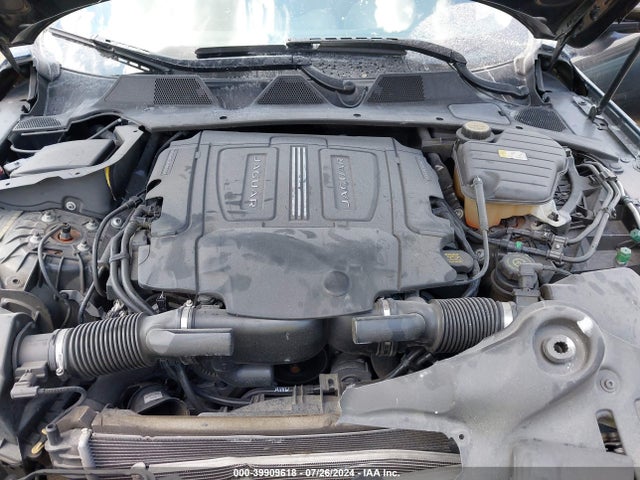 2017 JAGUAR XJ SAJWJ2GD7H8W09452 Photo 9